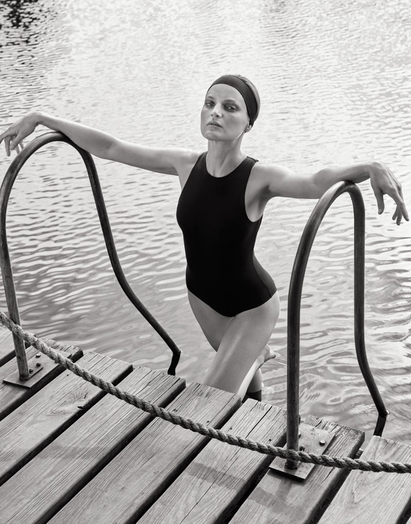 Taking a dip, Guinevere van Seenus poses in Rochelle Sara swimsuit