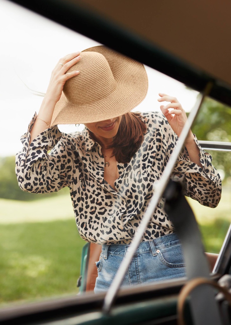 & Other Stories Leo Shirt, Raw Hem Jeans Shorts and Wide Brim Straw Hat