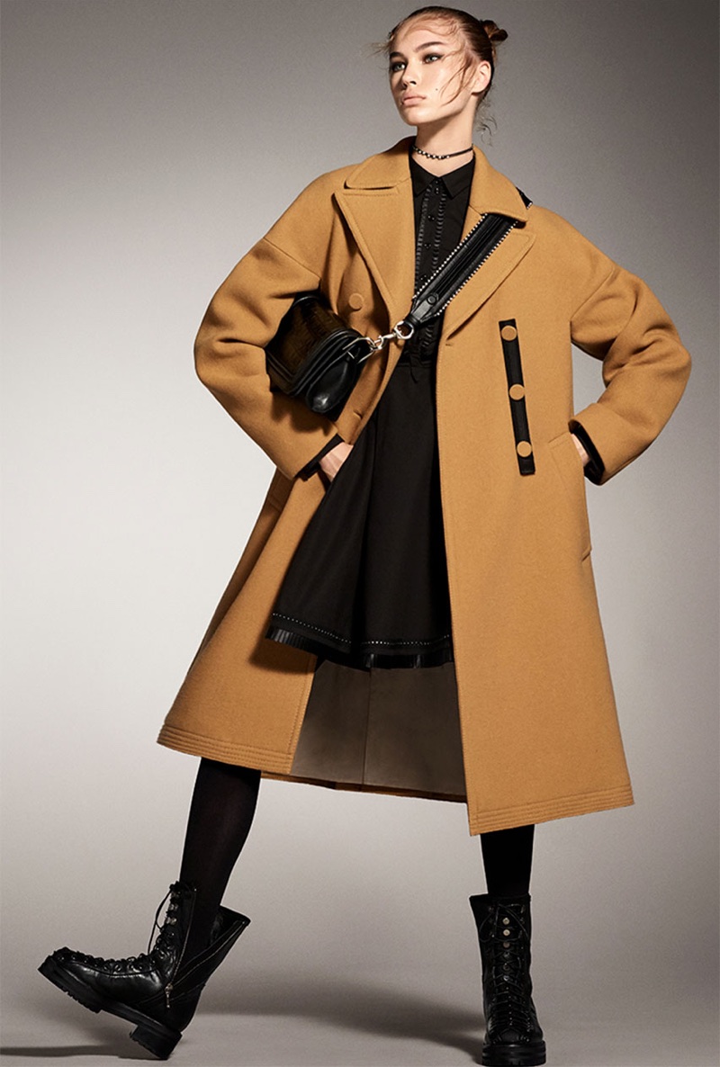Lex Herl wears a chic coat in Zara's fall-winter 2017 campaign