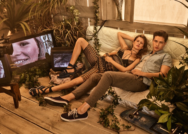 Anna Ewers and Francisco Lachowski star in Colcci's spring-summer 2018 campaign