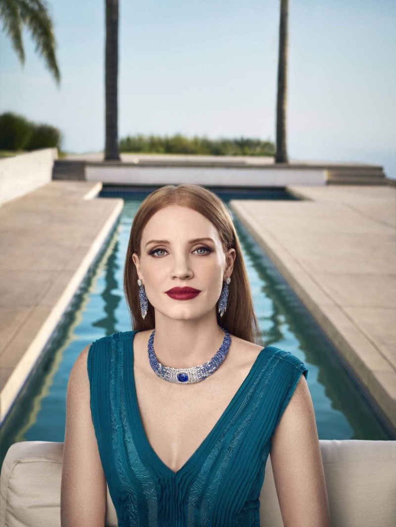 Actress Jessica Chastain wears glittering necklace and earrings from Piaget