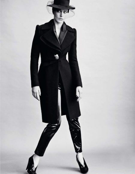 Raquel Zimmermann Transforms in the Autumn Collections for Vogue Paris Raquel Zimmermann Transforms in the Autumn Collections for Vogue Paris