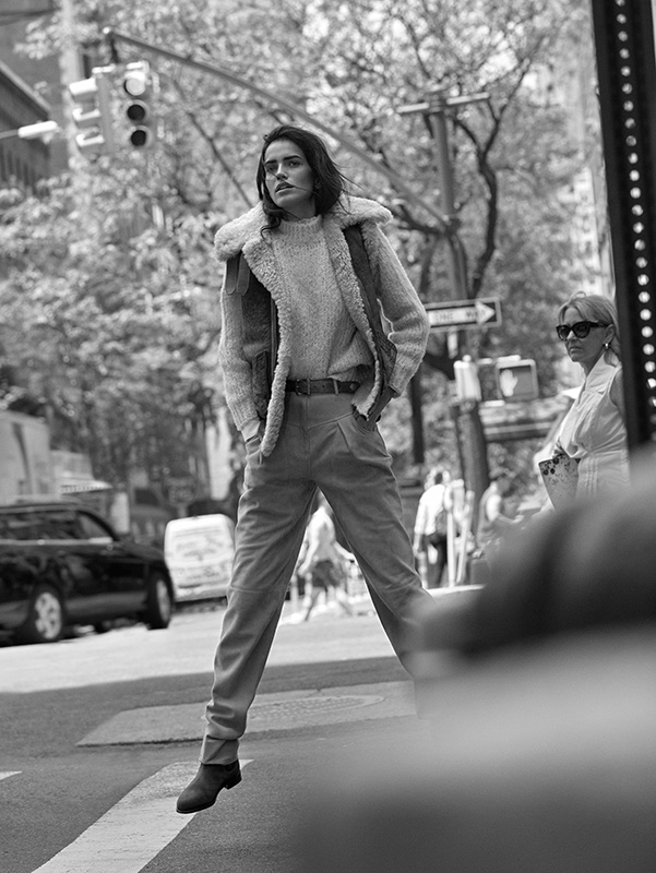 Amanda Wellsh Embraces Western Styles in TELVA Magazine