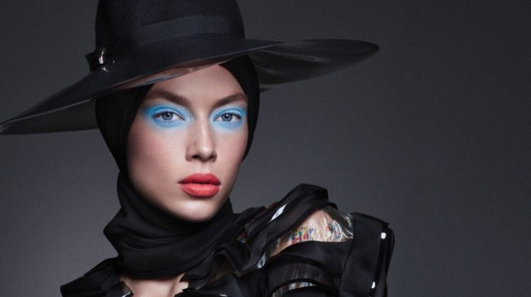 Hannah Ferguson Models Bold Makeup Looks in Vogue Mexico