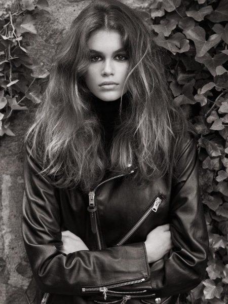 Kaia Gerber Covers Up in Fall Outerwear for Vogue UK Kaia Gerber Covers Up in Fall Outerwear for Vogue UK