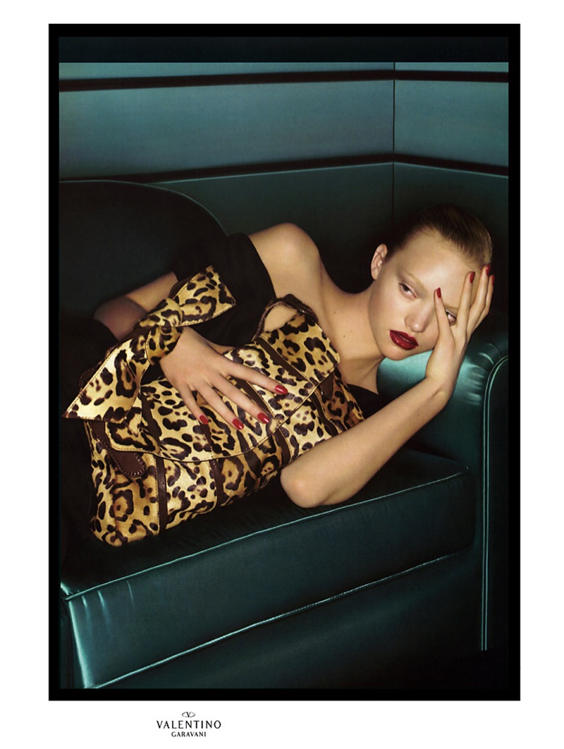 Animal print stands out in Valentino's fall-winter 2006 advertising campaign