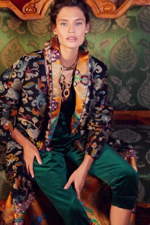Bianca Balti | Luxe Fall Fashion | L'Officiel Russia Cover