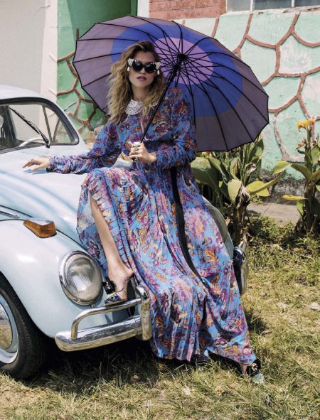 Hana Jirickova Dresses in Colorful Prints for Vogue Mexico Hana Jirickova Dresses in Colorful Prints for Vogue Mexico