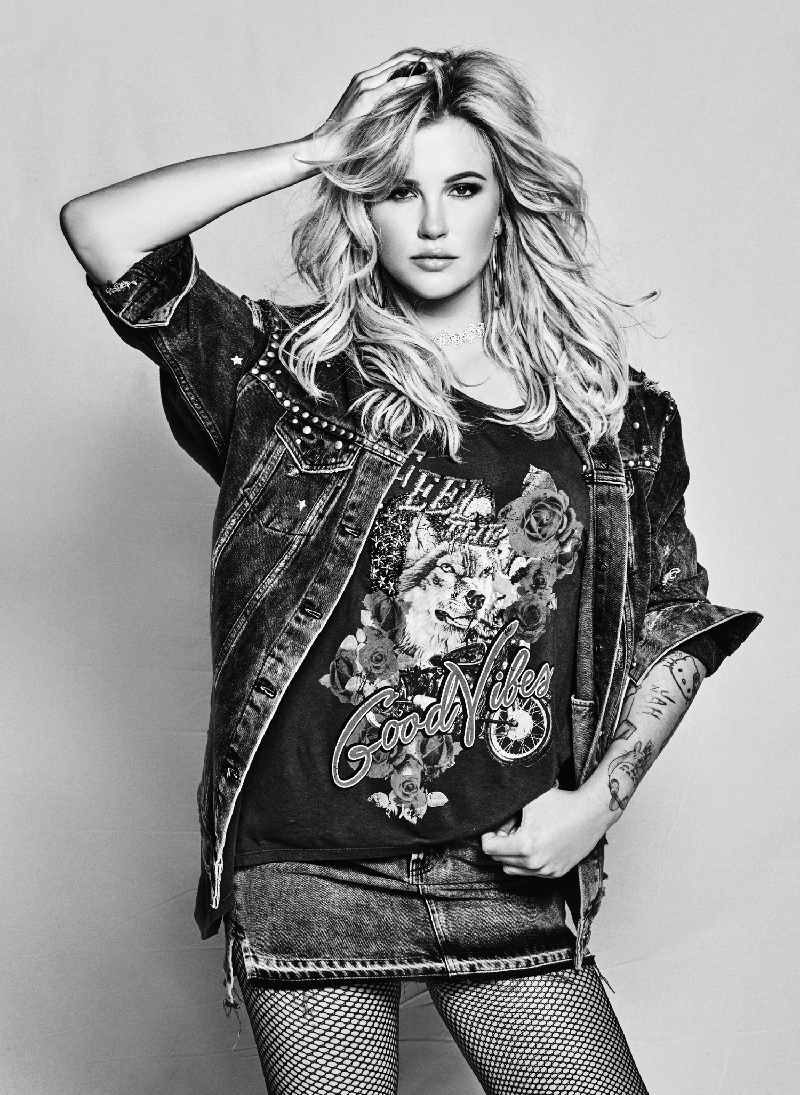 Rocking denim, Ireland Baldwin fronts Guess Jeans' fall-winter 2017 campaign