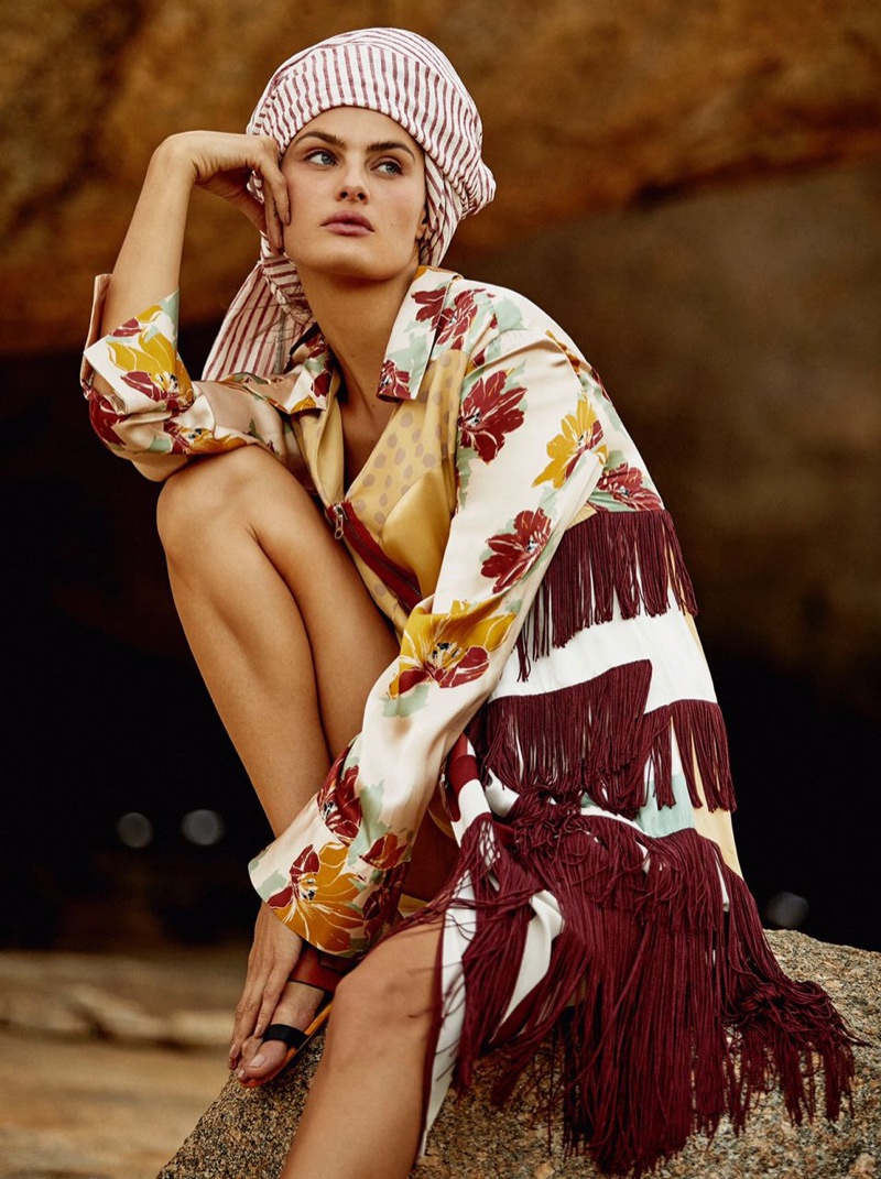 Isabeli Fontana Exudes Pure Natural Beauty in Vogue Brazil 