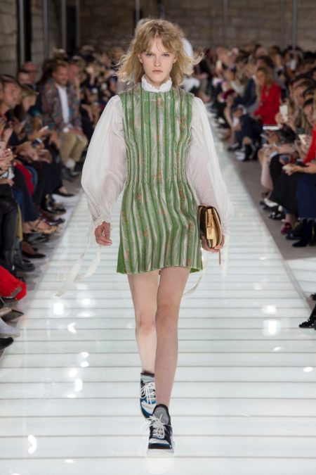 Louis Vuitton Spring / Summer 2018 Runway | Fashion Gone Rogue