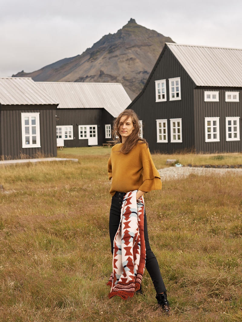 Madewell Tier-Sleeve Pullover Sweater, 9" High-Rise Skinny Jeans in Berkeley Black: Button-Through Edition and Madewell x G.H. Bass & Co. Nadine Boots