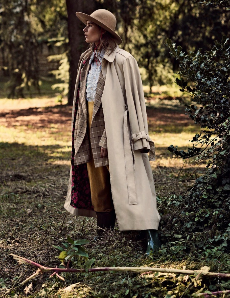 Vera van Erp Models Layered Autumn Styles in ELLE Italy