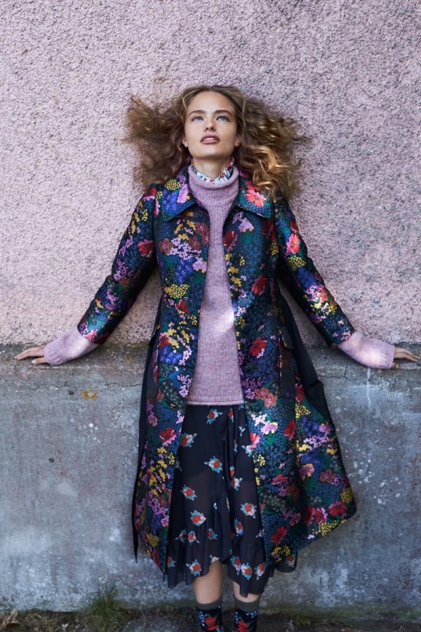 Anna Mila Guyenz Wears Autumnal Style in ELLE Sweden – Fashion Gone Rogue