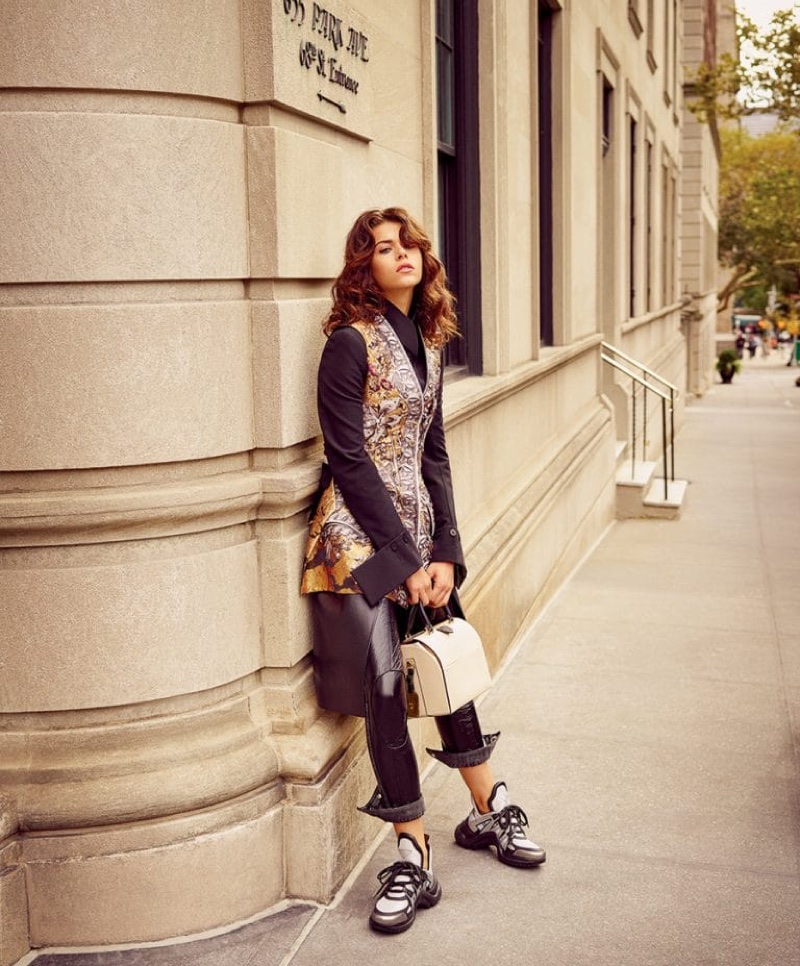 Georgia Fowler Takes On Chic City Style for ELLE