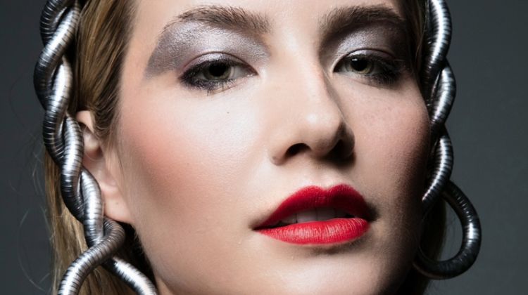 Alana Greszata wears a bold red lip. Photo: Jeff Tse