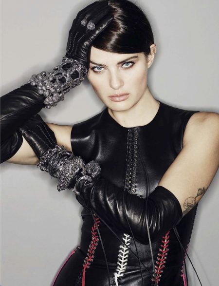 Isabeli Fontana Poses in Sleek Fashions for Glamour Italy Isabeli Fontana Poses in Sleek Fashions for Glamour Italy