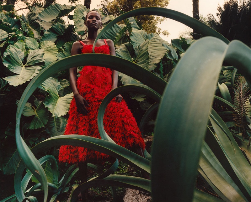 Jamie Hawkesworth photographs Alexander McQueen's spring-summer 2018 campaign