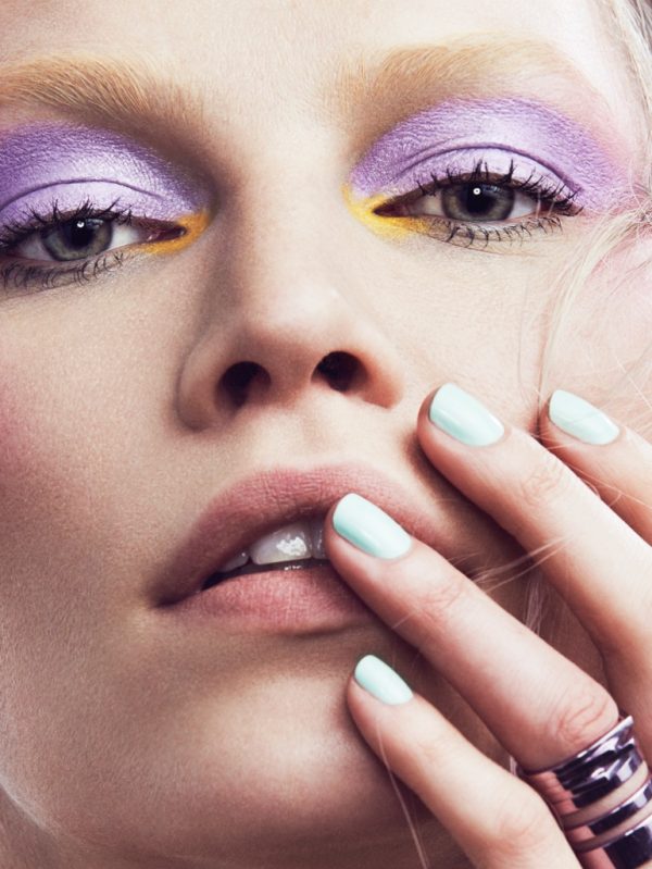 Aline Weber | Pastel Makeup Ideas Editorial | Vogue Mexico