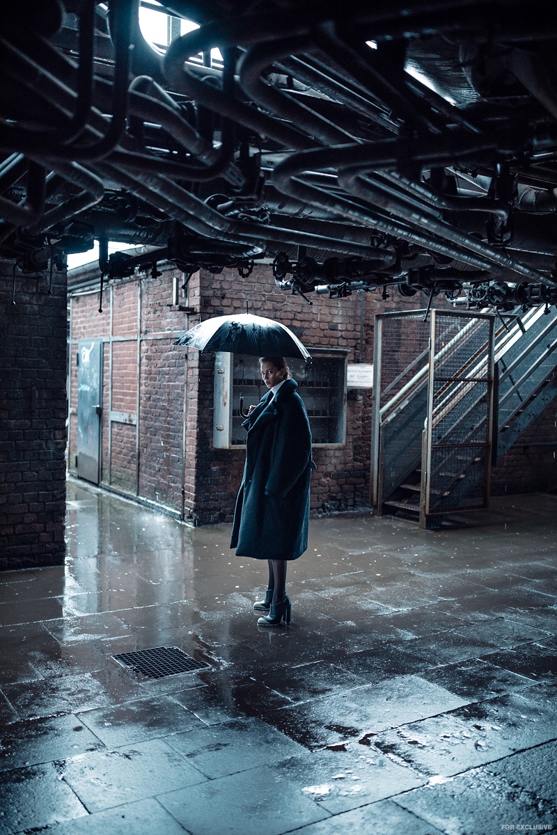 Coat, Blouse, Jacket & Shoes Jil Sander, Skirt COS and Tights Falke