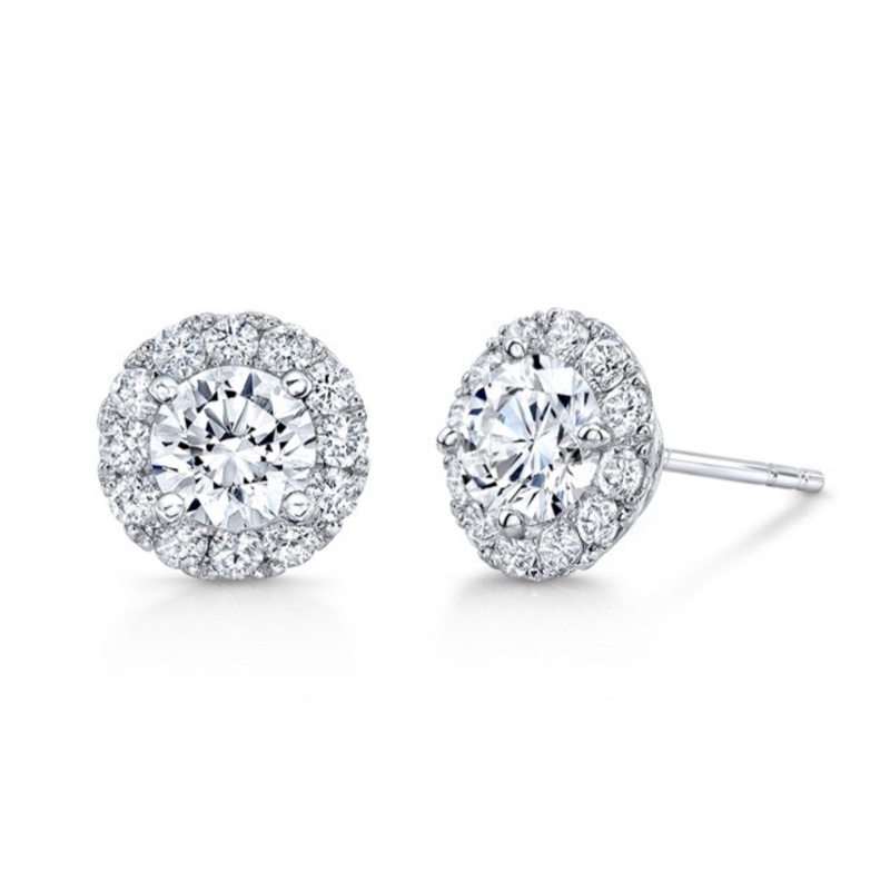 GNAT Halo­Set Diamond Studs