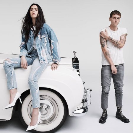 Amelia Gray Hamlin Exudes Cool in Hudson Jeans' Spring 2018 Ads Amelia Gray Hamlin and Nathan Mitchell front Hudson Jeans spring-summer 2018 campaign