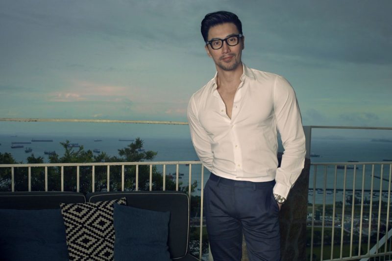 He's 50? Singapore Model-turned-Photographer Chuando Tan Wows Social Media With Youthful Looks, Buff Physique