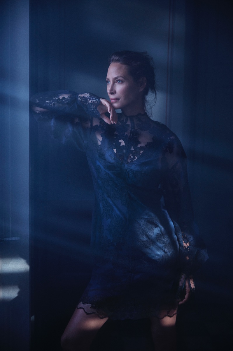 Supermodel Christy Turlington fronts H&M Conscious 2018 campaign