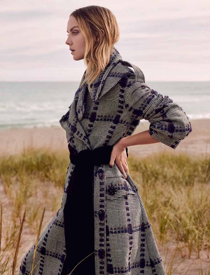 Heather Marks Wears Relaxed Beach Style for Harper's Bazaar Kazakhstan