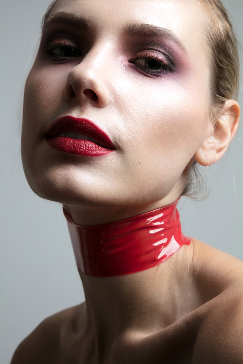 Wearing a red shade of lipstick, Jenny Savers stuns in this shot. Photo: Jeff Tse