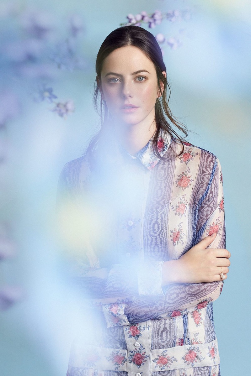 Kaya Scodelario wears floral print look