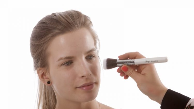 Makeup Tips For Higher and Defined Cheekbones