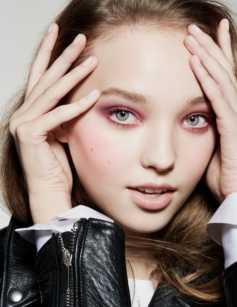 Milena Ioanna Models Dior's Spring Makeup Looks for ELLE France