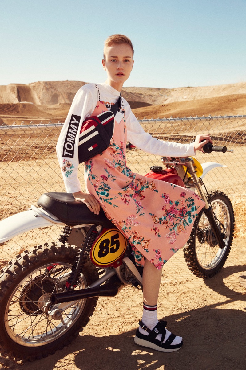 Lina Hoss wears floral prints in Tommy Jeans spring-summer 2018 campaign