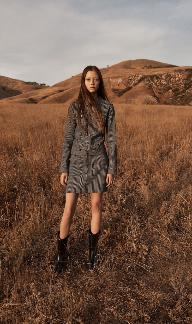 Sara Grace Wallerstedt wears denim dress in Calvin Klein Jeans' spring-summer 2018 campaign