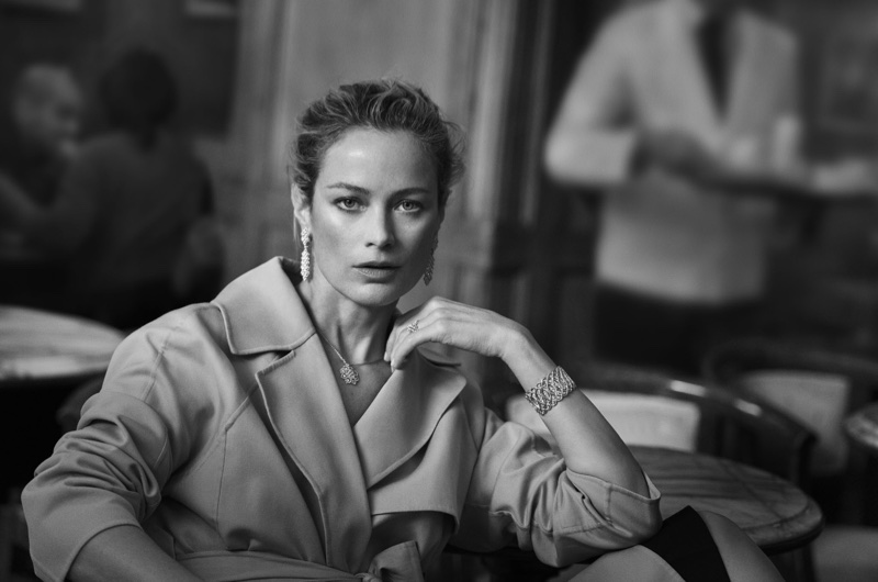 Carolyn Murphy poses in Florence, Italy, for Buccellati's spring-summer 2018 campaign