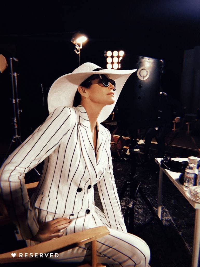 Cindy Crawford suits up in stripes for Reserved's spring-summer 2018 campaign