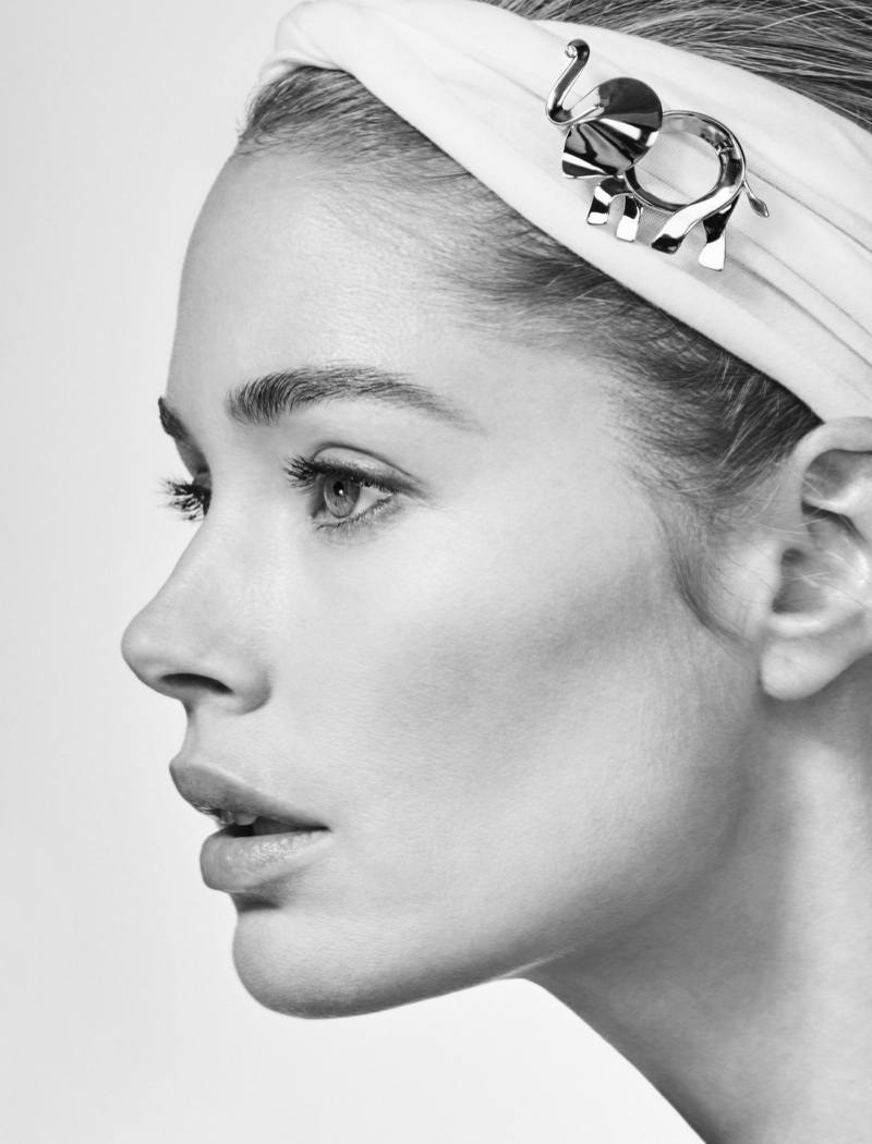 Doutzen Kroes shows off elephant pin in Holt Renfrew x Knot My Planet campaign