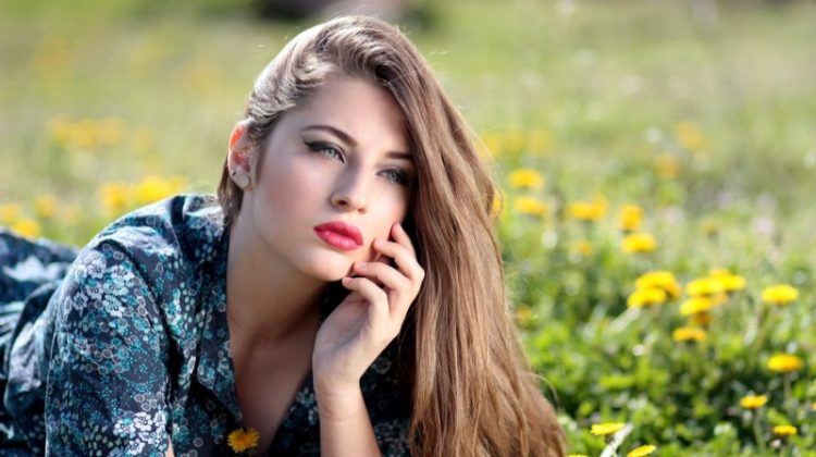 The Pros and Cons of Keratin Bonding