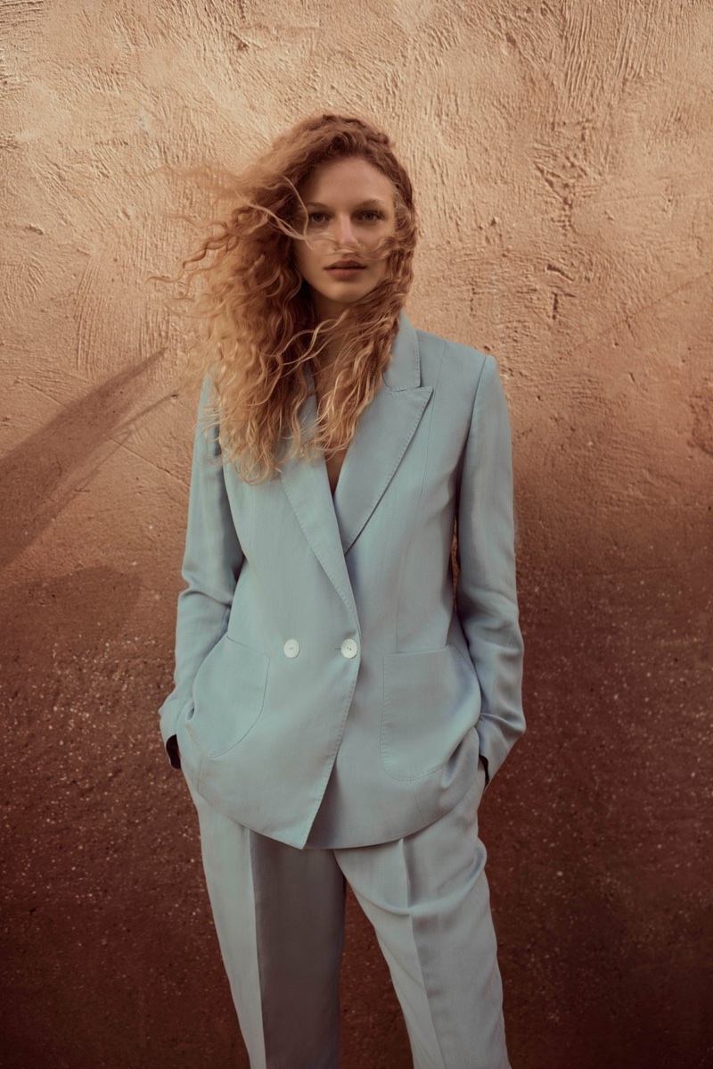 Suiting up in blue, Frederikke Sofie wears Massimo Dutti designs