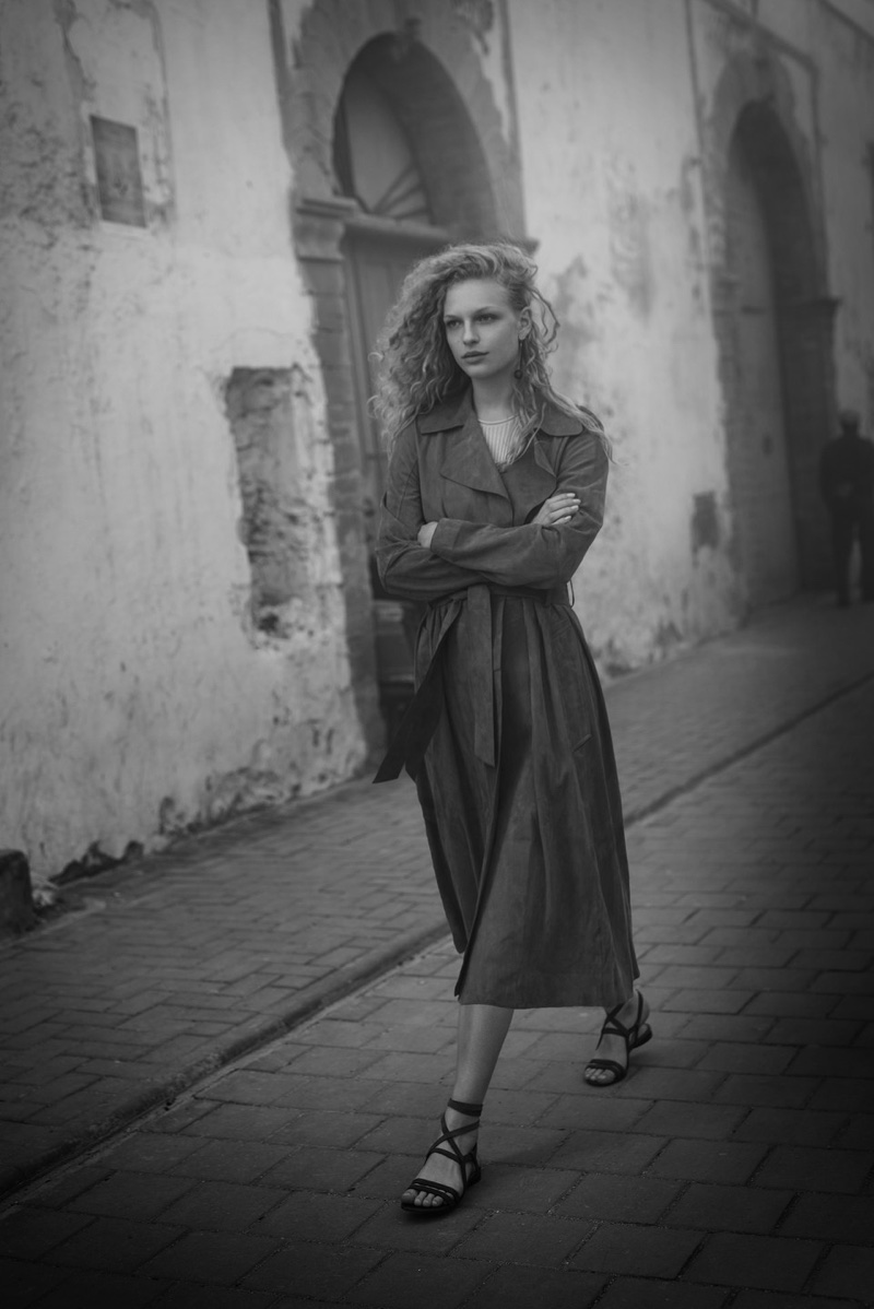 Frederikke Sofie wears Massimo Dutti in North Africa