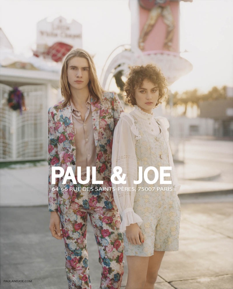 Rose Valentine and pose in Las Vegas for Paul & Joe's spring-summer 2018 campaign