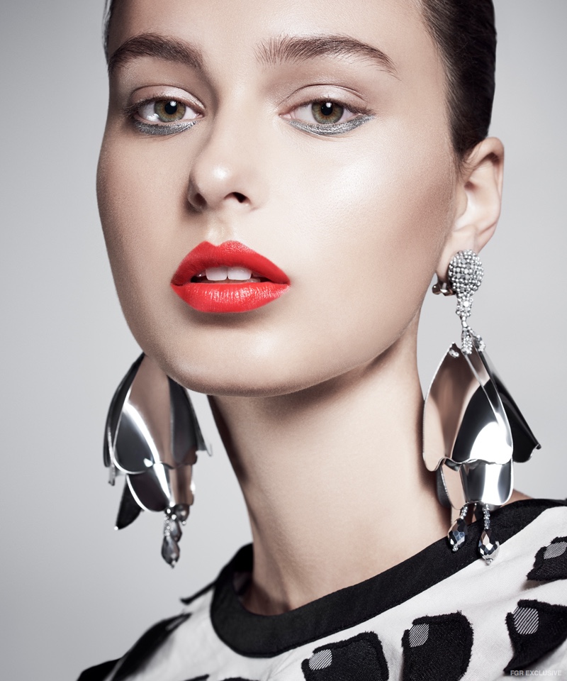 Earrings Oscar de la Renta and 3D Balloon Petal Top Self-Portrait