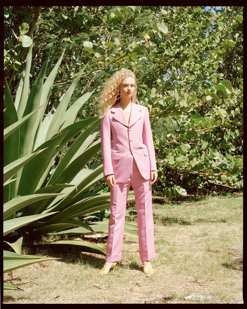 Browns spotlights a pink suit in its spring-summer 2018 campaign