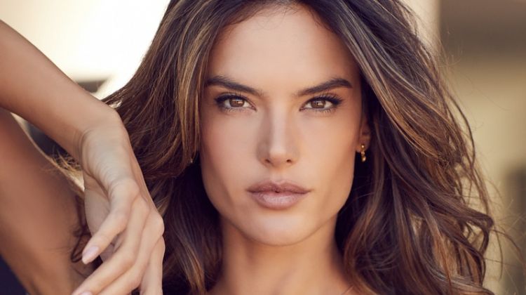 Wearing a wavy hairstyle, Alessandra Amborsio fronts Lascana's spring-summer 2018 campaign