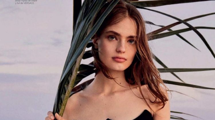 Anna Mila Guyenz Poses in Beachy Looks for Harper’s Bazaar Spain