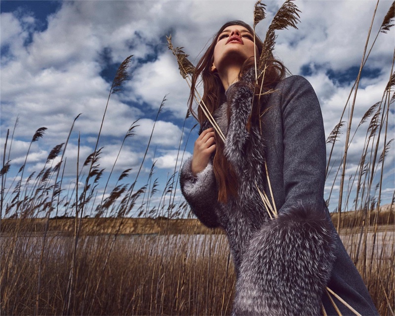 Faretta models fur coat in Blumarine's fall-winter 2018 campaign
