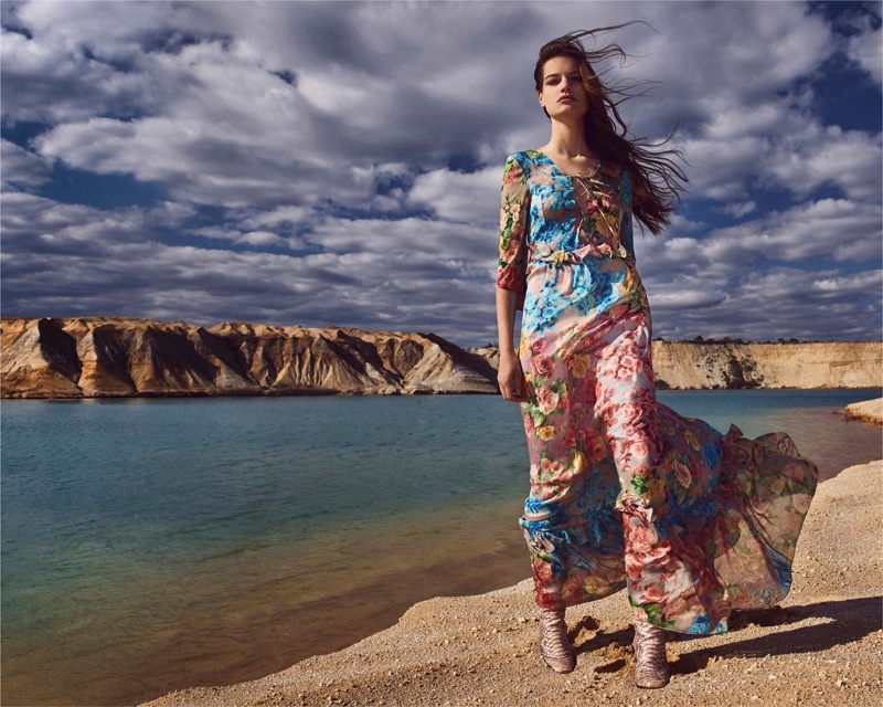 Faretta models floral print dress in Blumarine's fall-winter 2018 campaign