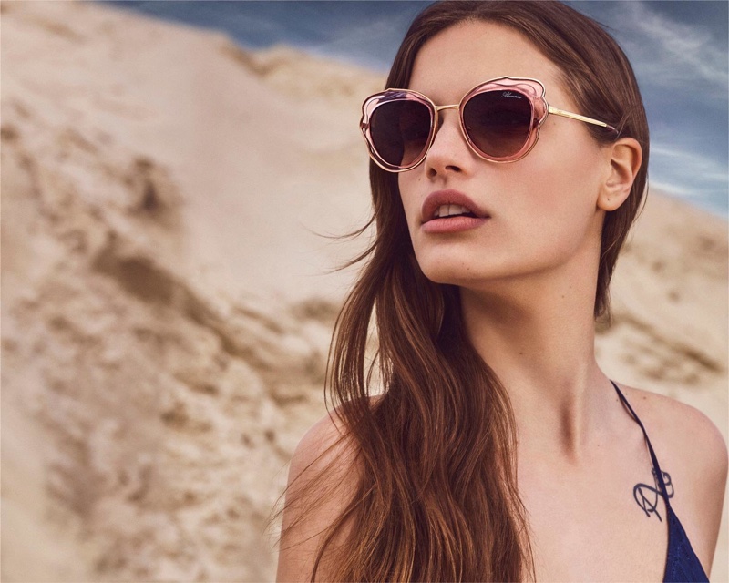 Faretta models sunglasses for Blumarine's fall-winter 2018 campaign