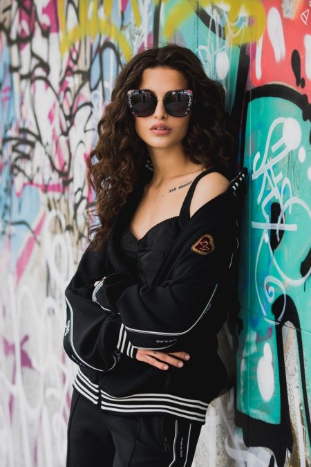 Chiara Scelsi Keeps Her Cool in Dolce & Gabbana's New Shades Dolce & Gabbana unveils #DGGraffiti sunglasses campaign